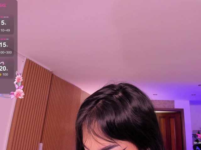 violet-thomas webcam