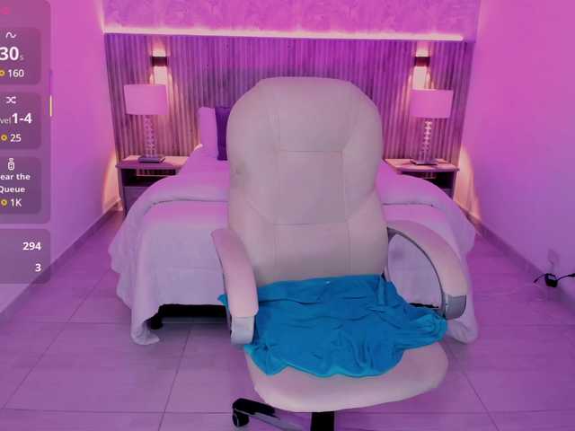  violet-thomas chat room