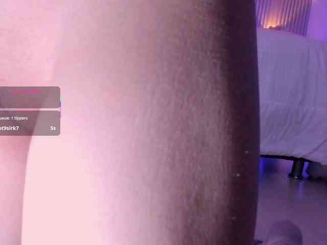 violet-thomas webcam
