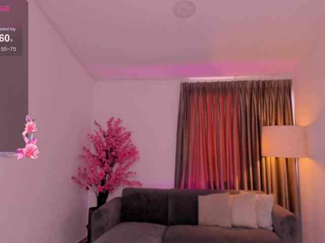 violet-thomas webcam