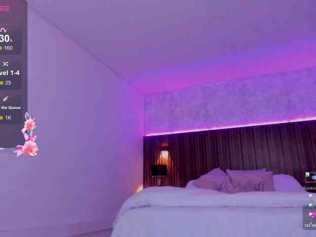violet-thomas webcam