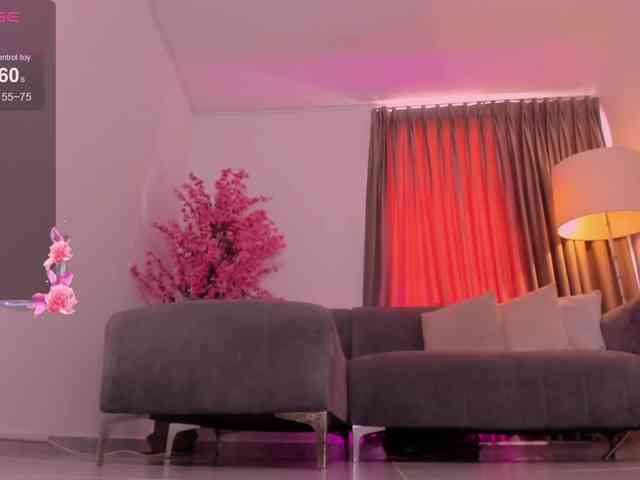 violet-thomas webcam