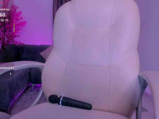 violet-thomas webcam