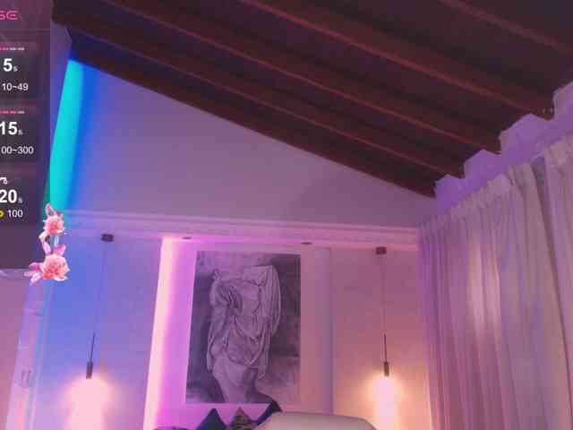 violet-thomas webcam