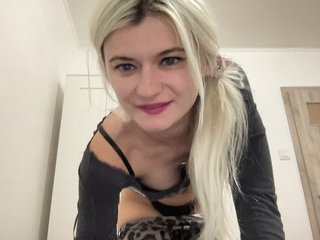 OnikaLove Porn Show