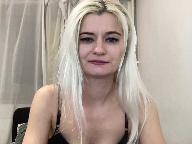 OnikaLove's BongaCams show and profile