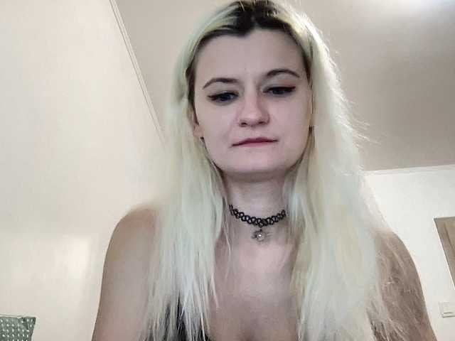 OnikaLove's BongaCams show and profile