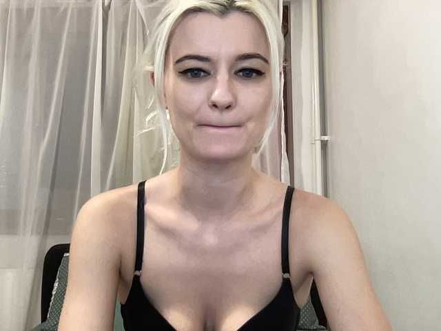 OnikaLove's BongaCams show and profile