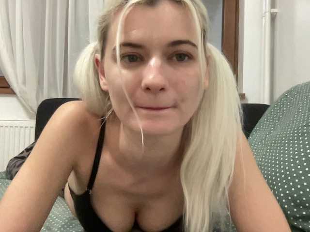 OnikaLove's BongaCams show and profile