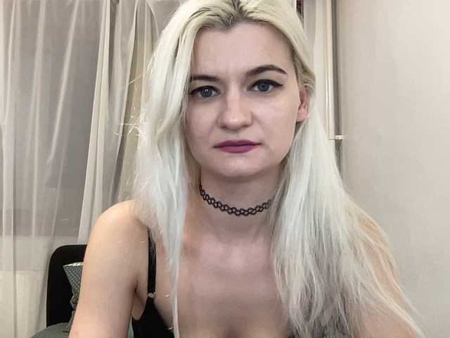OnikaLove's BongaCams show and profile