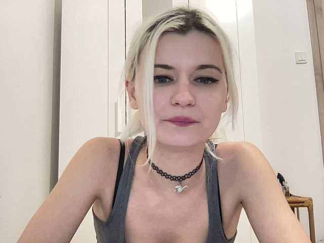 OnikaLove's BongaCams show and profile