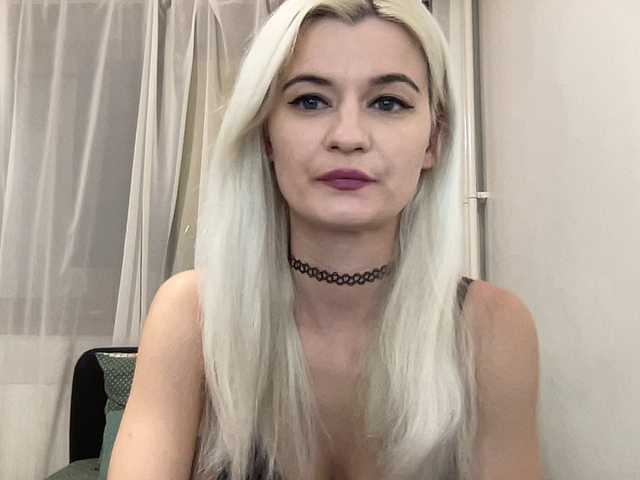 OnikaLove's BongaCams show and profile