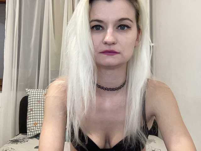 OnikaLove's BongaCams show and profile