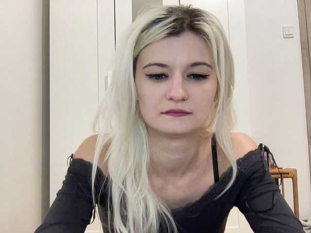 OnikaLove's BongaCams show and profile