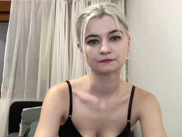 OnikaLove's BongaCams show and profile