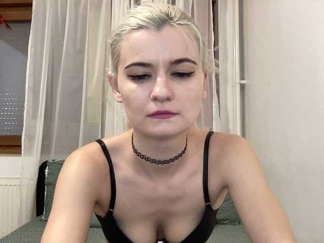 OnikaLove's BongaCams show and profile