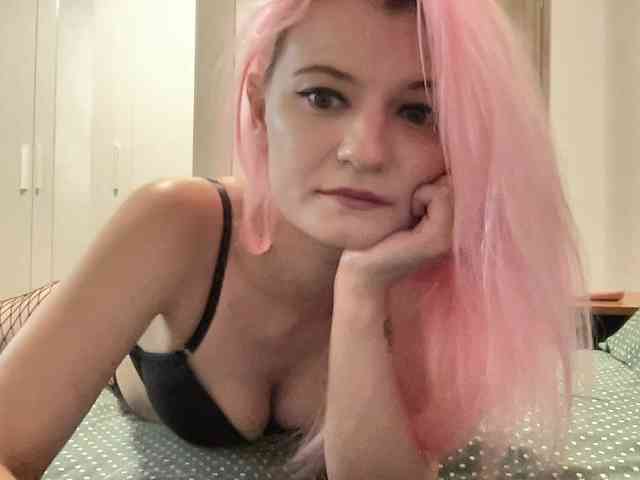 OnikaLove webcam