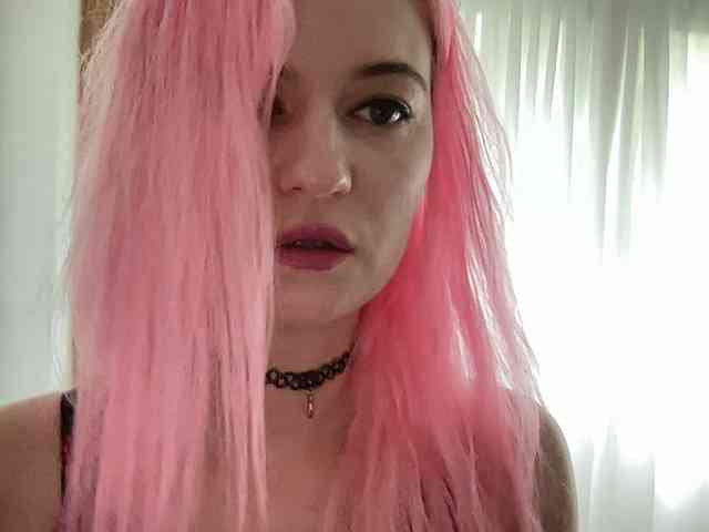 OnikaLove webcam