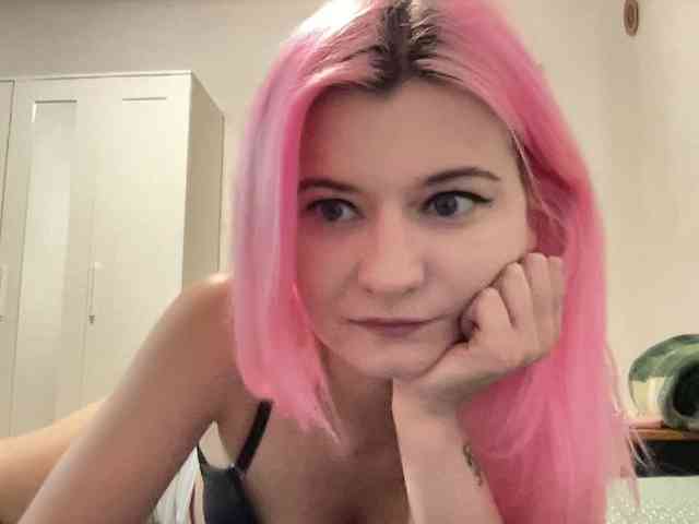 OnikaLove webcam