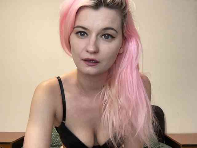 OnikaLove webcam