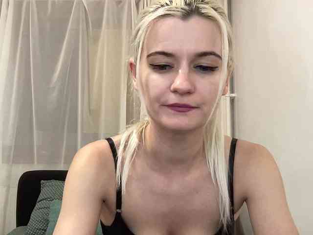 OnikaLove webcam