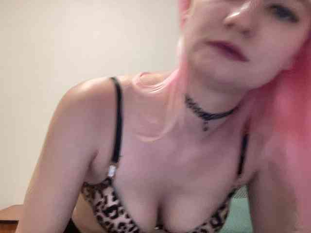 OnikaLove webcam