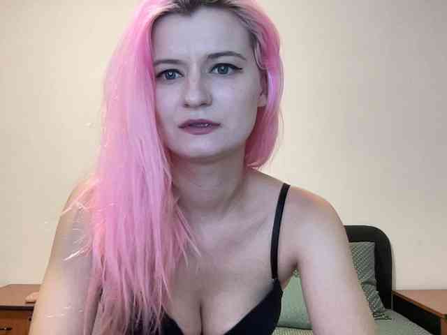 OnikaLove webcam