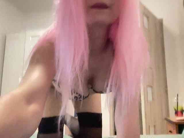OnikaLove webcam