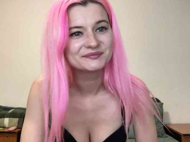 OnikaLove webcam