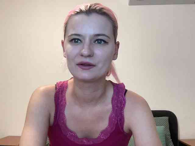 OnikaLove webcam