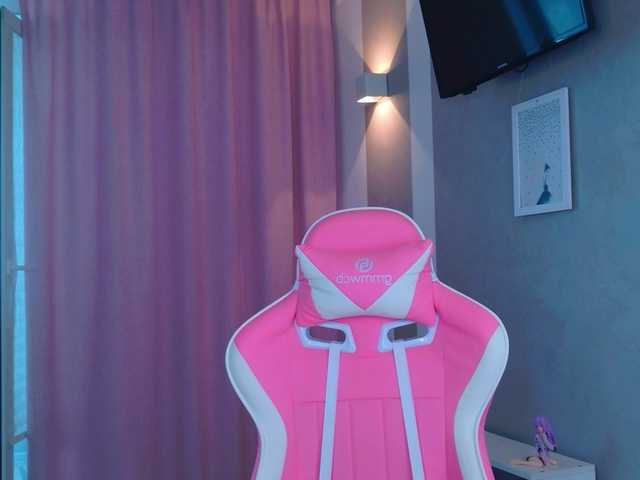 b4by-lol1's BongaCams show and profile