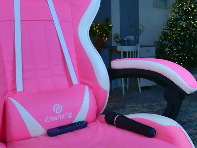 b4by-lol1's BongaCams show and profile