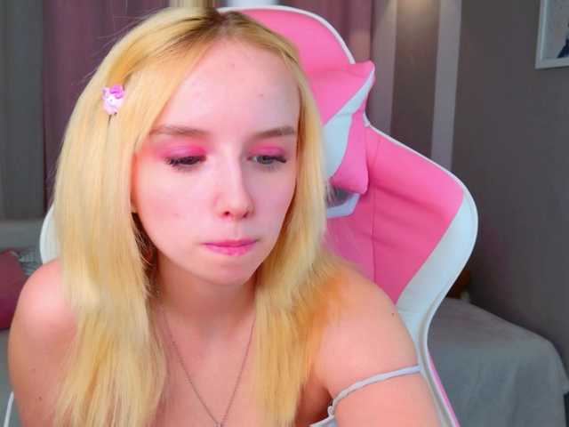 b4by-lol1's BongaCams show and profile