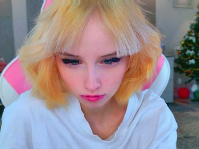 b4by-lol1's BongaCams show and profile