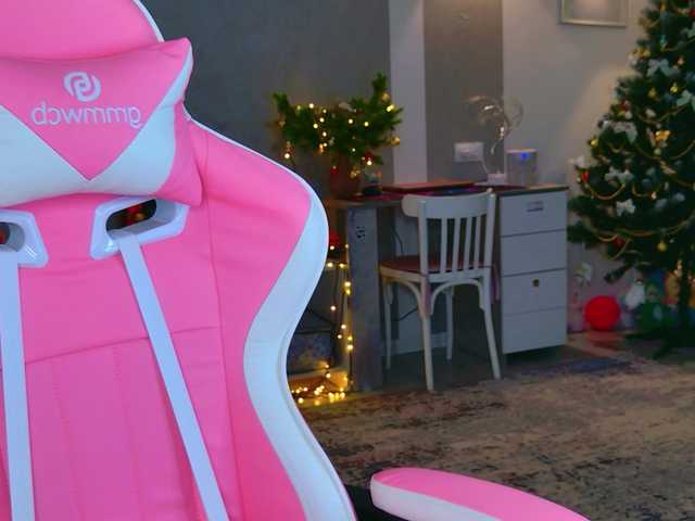 b4by-lol1's BongaCams show and profile