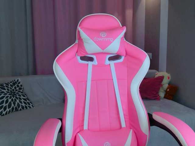 b4by-lol1's BongaCams show and profile