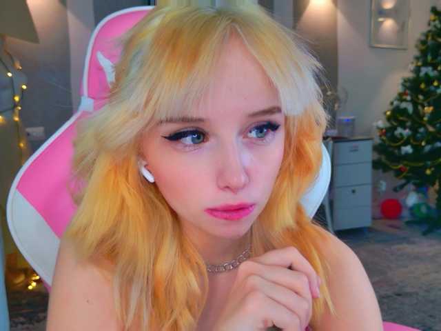 b4by-lol1's BongaCams show and profile