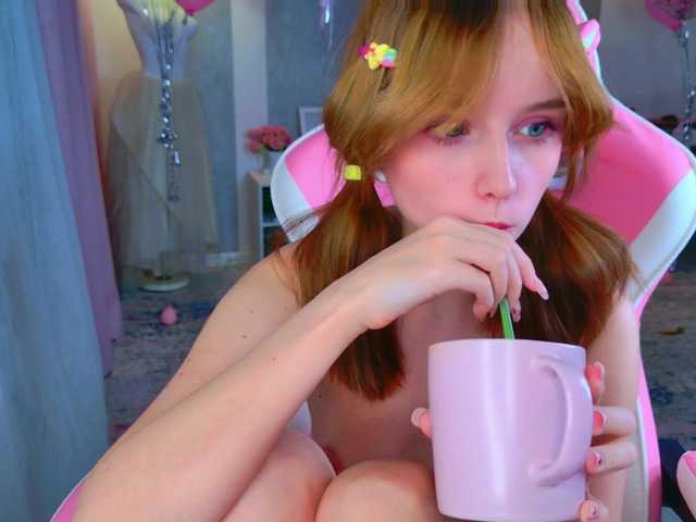 b4by-lol1 from BongaCams
