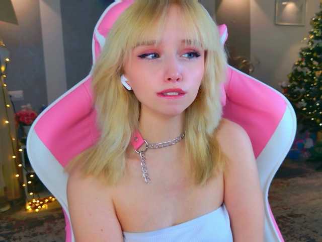 b4by-lol1's BongaCams show and profile