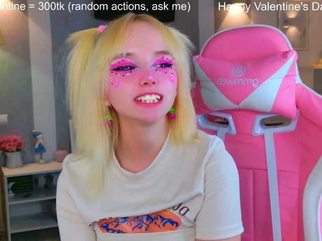 b4by-lol1's BongaCams show and profile