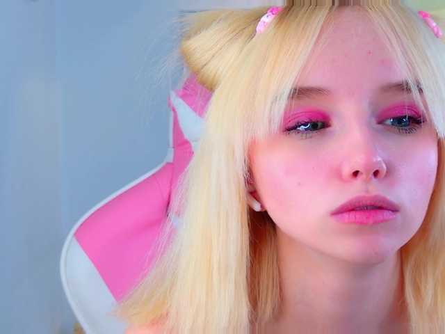 b4by-lol1's BongaCams show and profile