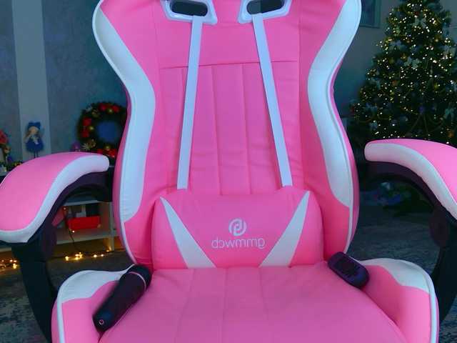 b4by-lol1's BongaCams show and profile