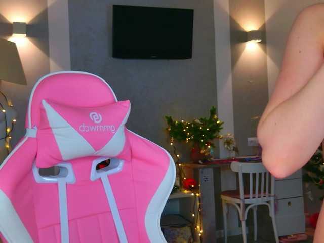 b4by-lol1's BongaCams show and profile