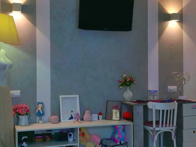 b4by-lol1's BongaCams show and profile