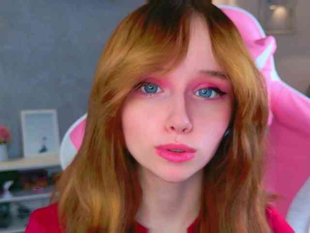 b4by-lol1 Live Webcam on BongaCams