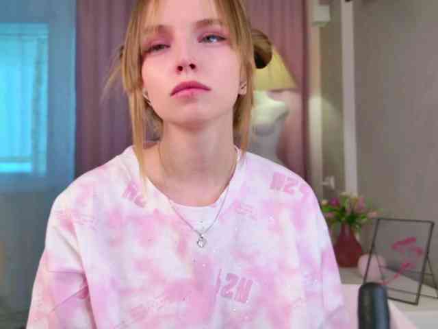 b4by-lol1 Live Webcam on BongaCams