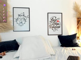 mia-lourence Porn Show