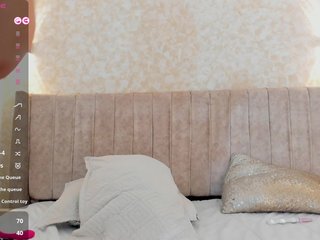mia-lourence Porn Show