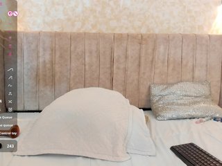 mia-lourence Porn Show