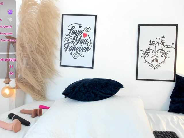 mia-lourence's BongaCams show and profile